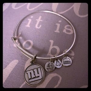 Alex and Ani NY Giants NFL bangle bracelet